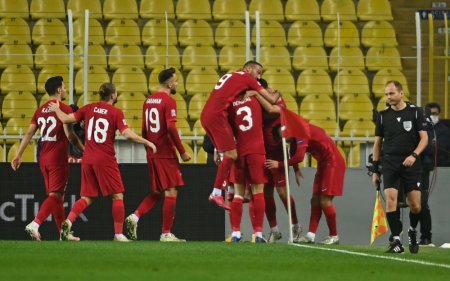 Türkiyə futbolçuları Rusiya yığmasına  3:2  hesabı ilə qalib gəldi