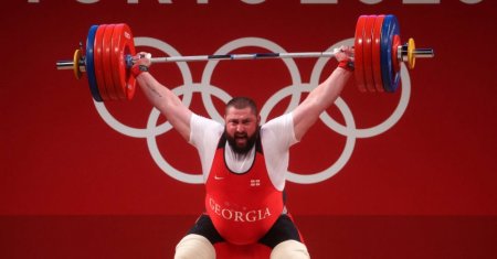 Tokioda gürcü ağır atlet  yeni dünya rekordunu müəyyənləşdirdi