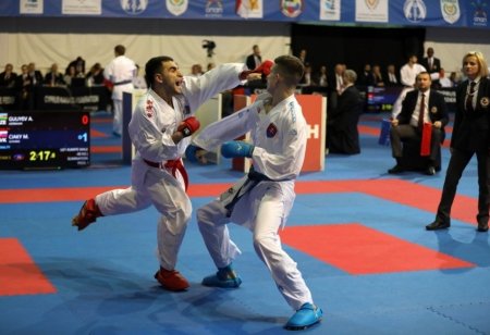 Karateçilərimiz Kiprdə yarışırlar