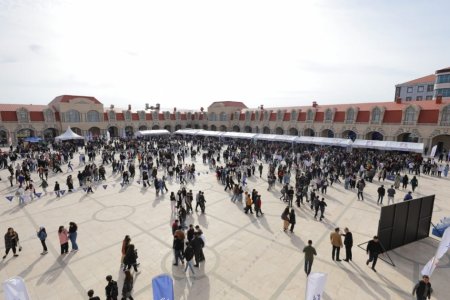Ölkəmizdə ikinci dəfə keçirilən Peşələr Festivalı bu dəfə Naxçıvan şəhərində təşkil olunub.
