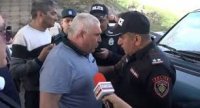 İnsanları başına toplayıb üsyana qalxan polkovnik saxlanıldı: Ermənistanda qarşıdurma