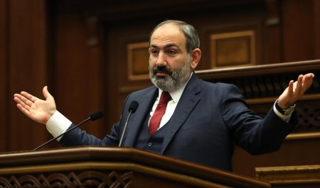 Paşinyandan ermənilərə konstitusiya çağırışı: Nikol TƏCİLİ DƏYİŞİM ÜÇÜN SİQNAL VERDİ