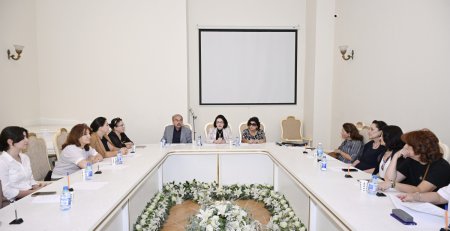 Azərbaycan Bəstəkarlar İttifaqında XVI Üzeyir Hacıbəyli Beynəlxalq Musiqi Festivalı çərçivəsində “Akademik Üzeyir Hacıbəyli” adlı elmi konfrans keçirilib