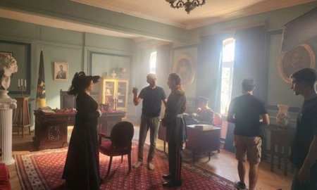 Dəniz sularına əksi düşən Narginin " Nargin" adlı bədii-sənədli filmdə  təcəssümü