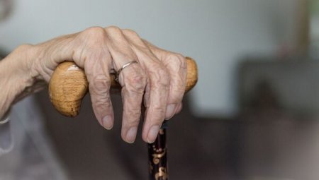 Tənhalığın  son ünvanı: Ahıllar Evi