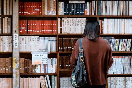 Kəmiyyət üçün təkan universitetin tədrisi və tələbə mədəniyyətini necə həll edir