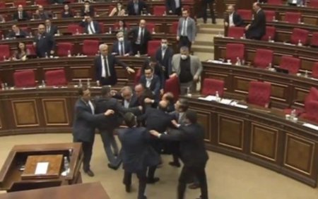 Xocalı cəlladının oğlu erməni parlamentində DAVA SALDI: İrəvanda ARA QARIŞDI