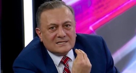 Şalva Natelaşvilinin Çiçxituri qülləsindən asılmış "maskası "