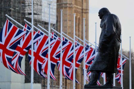 Böyük Britaniya:Brexitdən sonra böyük qlobal gücün mövcudluğu reallığından sönməyə doğru axın edən simvolik gücün deqredasiyası