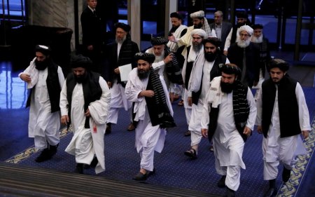 Taliban: beynəlxalq münasibətlərdə de-faktodan de-yureyə keçidin Əfqanıstan təzadı