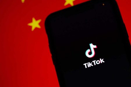 Çin,-virtual dünyanın fatehi yaxud monitor arxasındakı təbəssümün siyasi cizgiləri
