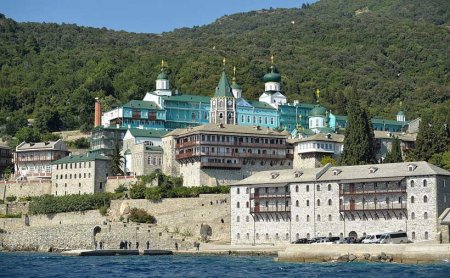 Casus Rahib:Athos Dağındakı Müqəddəs Məbəd yoxsa Rusiya Xüsusi Xidmət Mərkəzinin İkonalar Arxasındakı Emissarı