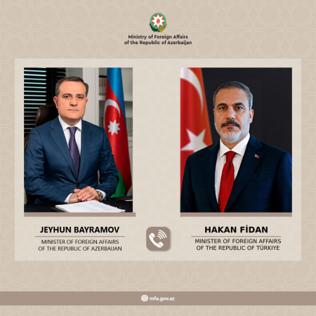 Ceyhun Bayramov Hakan Fidana zəng edib