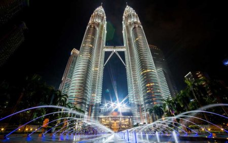Malayziya:“Sıfır Məbləğ” Prizması yoxsa BRICS Dilemması (!?)