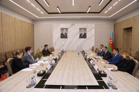 Azərbaycan -ABŞ:Orta Dəhliz və Zəngəzur Dəhlizinin Gələcək  İnkişaf Tendensiyası