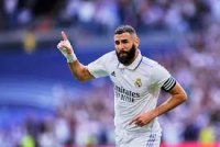Kərim Benzema:yüksək texniki keyfiyyətləri,oyunu oxuma qabiliyyəti,baxışı və meydandakı çoxşaxəli fəaliyyəti ilə seçilən yaradıcı forvet